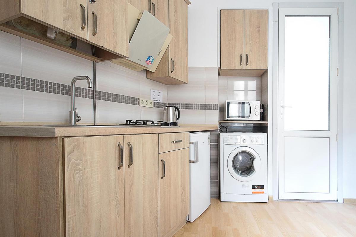 Buk Apartments On Doroshenka 29 Λβιβ Εξωτερικό φωτογραφία