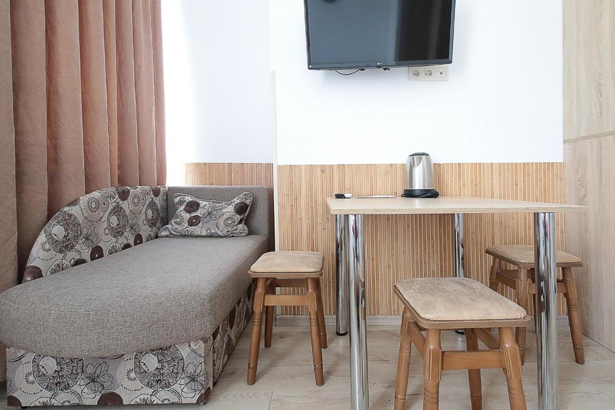 Buk Apartments On Doroshenka 29 Λβιβ Εξωτερικό φωτογραφία