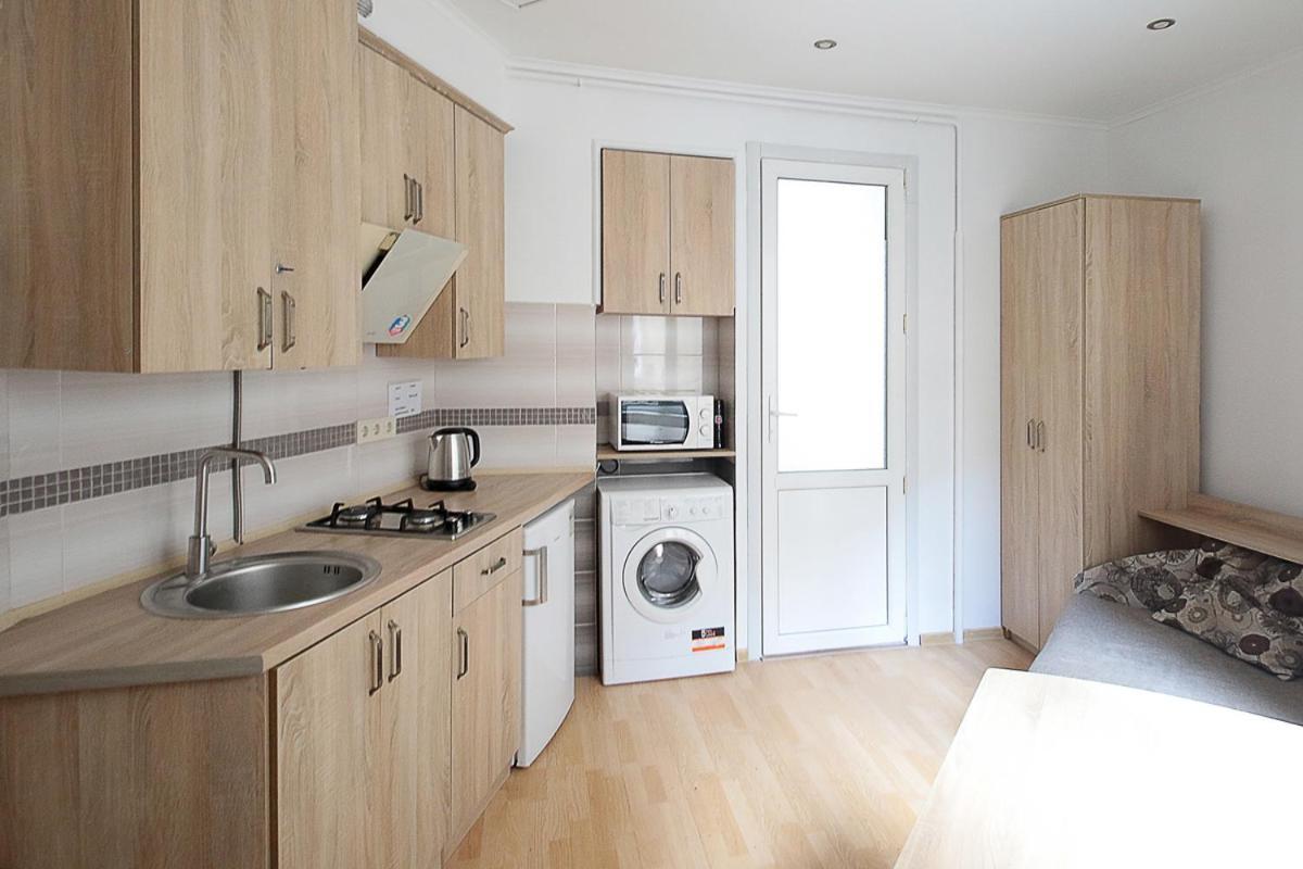 Buk Apartments On Doroshenka 29 Λβιβ Εξωτερικό φωτογραφία