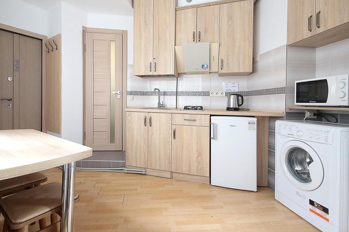 Buk Apartments On Doroshenka 29 Λβιβ Εξωτερικό φωτογραφία