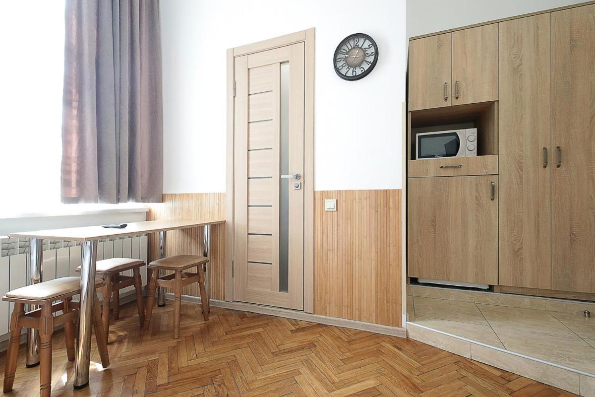 Buk Apartments On Doroshenka 29 Λβιβ Εξωτερικό φωτογραφία