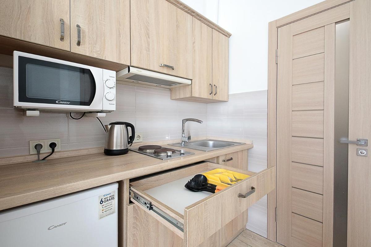 Buk Apartments On Doroshenka 29 Λβιβ Εξωτερικό φωτογραφία