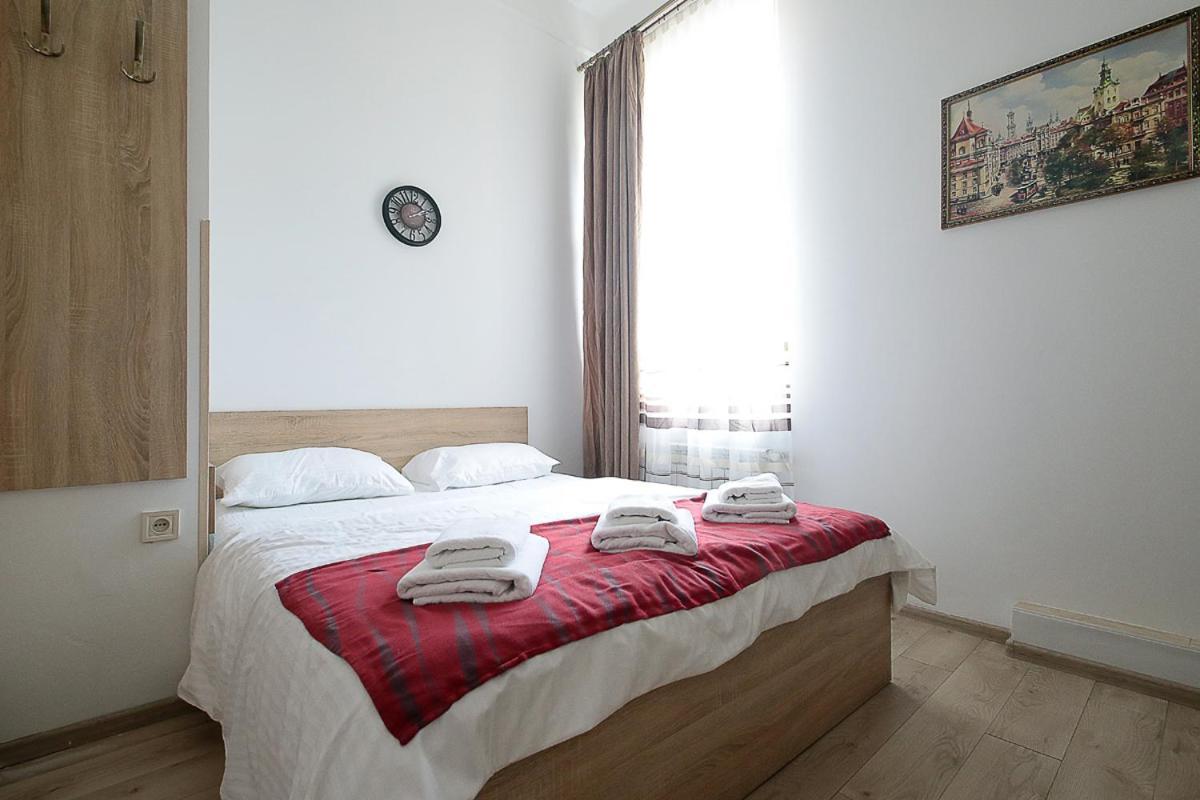 Buk Apartments On Doroshenka 29 Λβιβ Εξωτερικό φωτογραφία