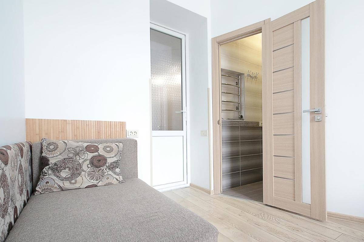 Buk Apartments On Doroshenka 29 Λβιβ Εξωτερικό φωτογραφία