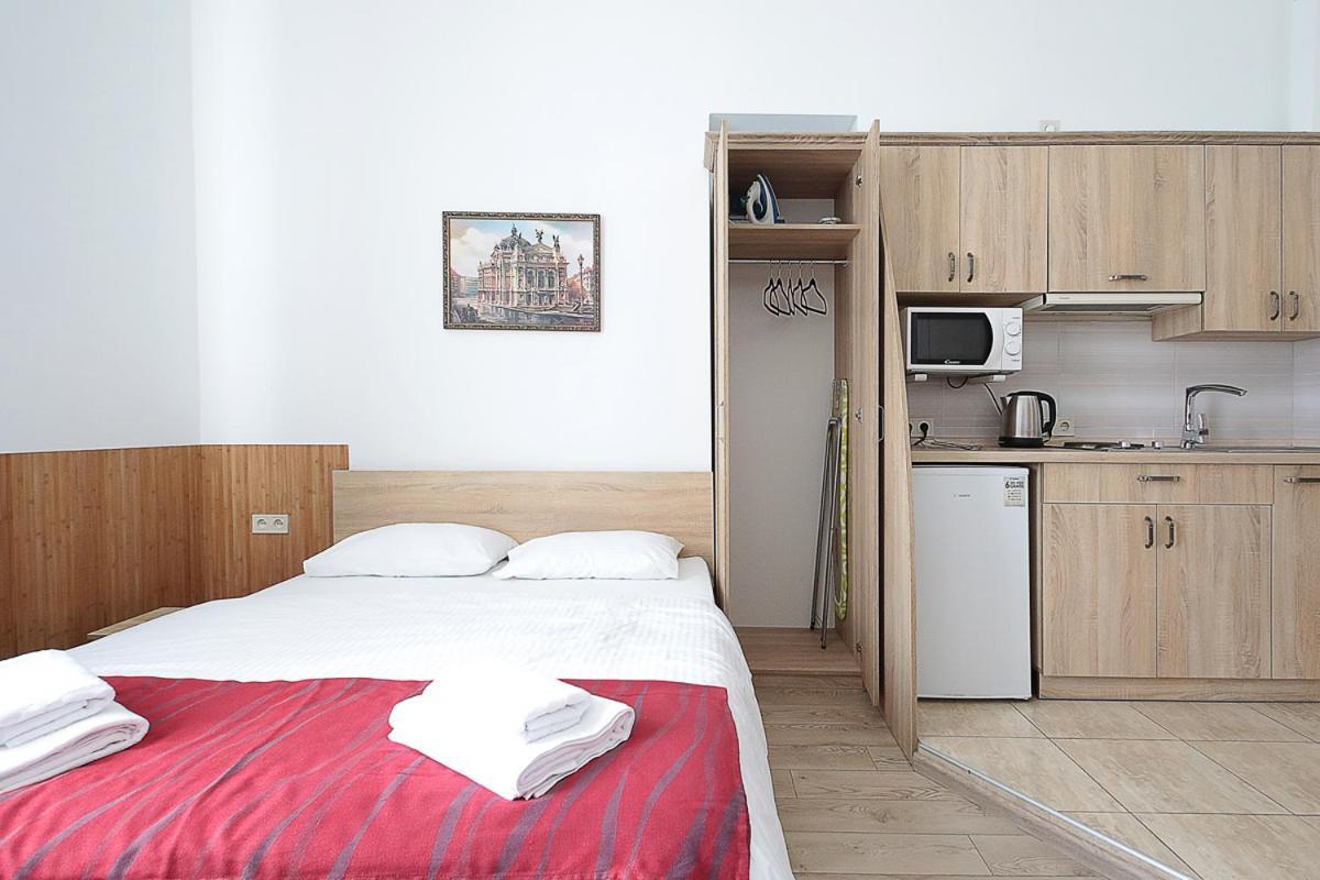 Buk Apartments On Doroshenka 29 Λβιβ Εξωτερικό φωτογραφία