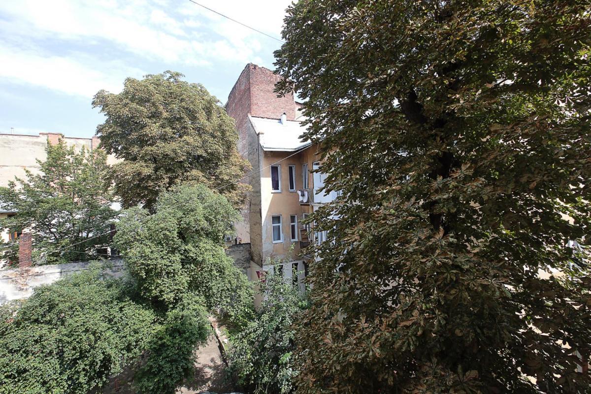 Buk Apartments On Doroshenka 29 Λβιβ Εξωτερικό φωτογραφία