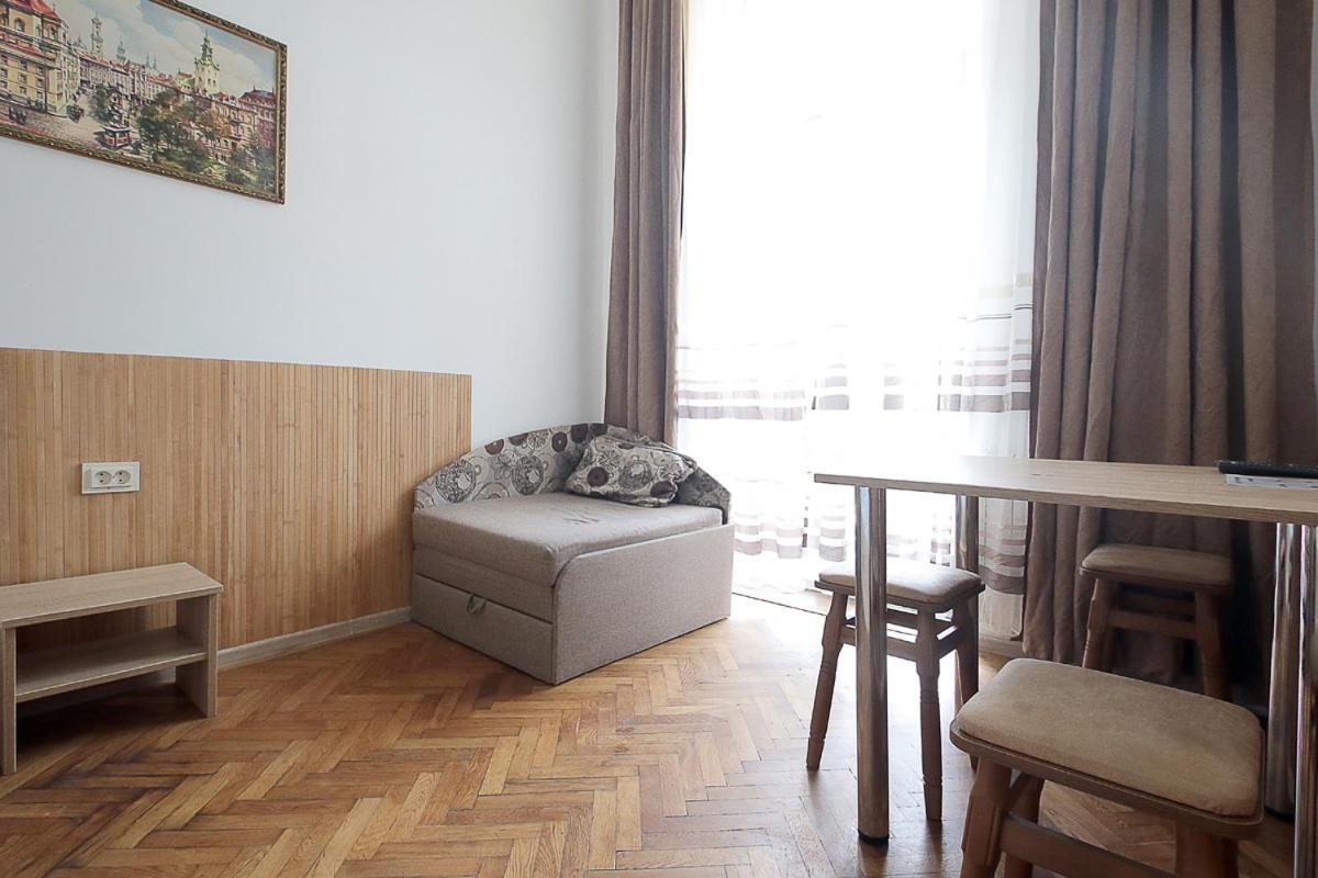 Buk Apartments On Doroshenka 29 Λβιβ Εξωτερικό φωτογραφία