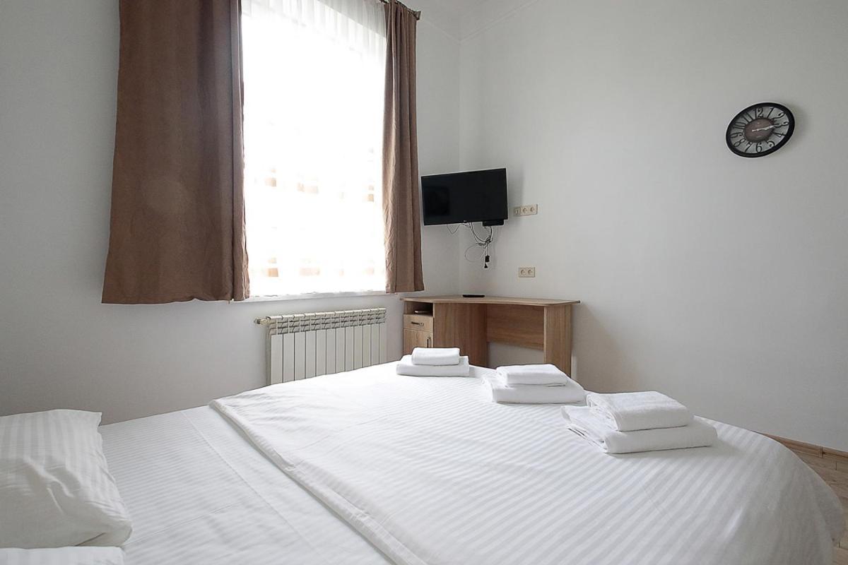Buk Apartments On Doroshenka 29 Λβιβ Εξωτερικό φωτογραφία