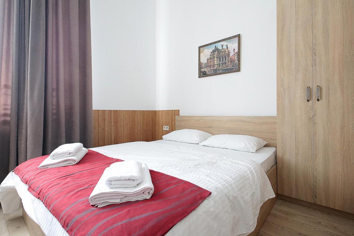 Buk Apartments On Doroshenka 29 Λβιβ Εξωτερικό φωτογραφία