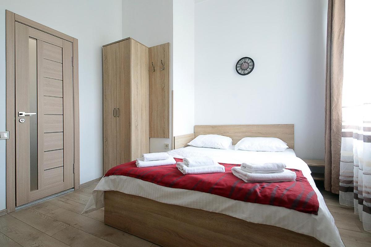 Buk Apartments On Doroshenka 29 Λβιβ Εξωτερικό φωτογραφία