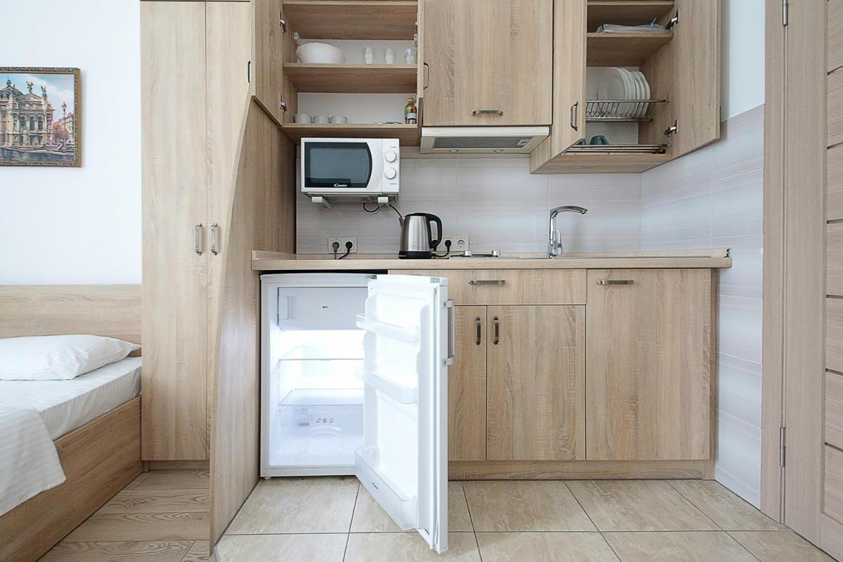 Buk Apartments On Doroshenka 29 Λβιβ Εξωτερικό φωτογραφία